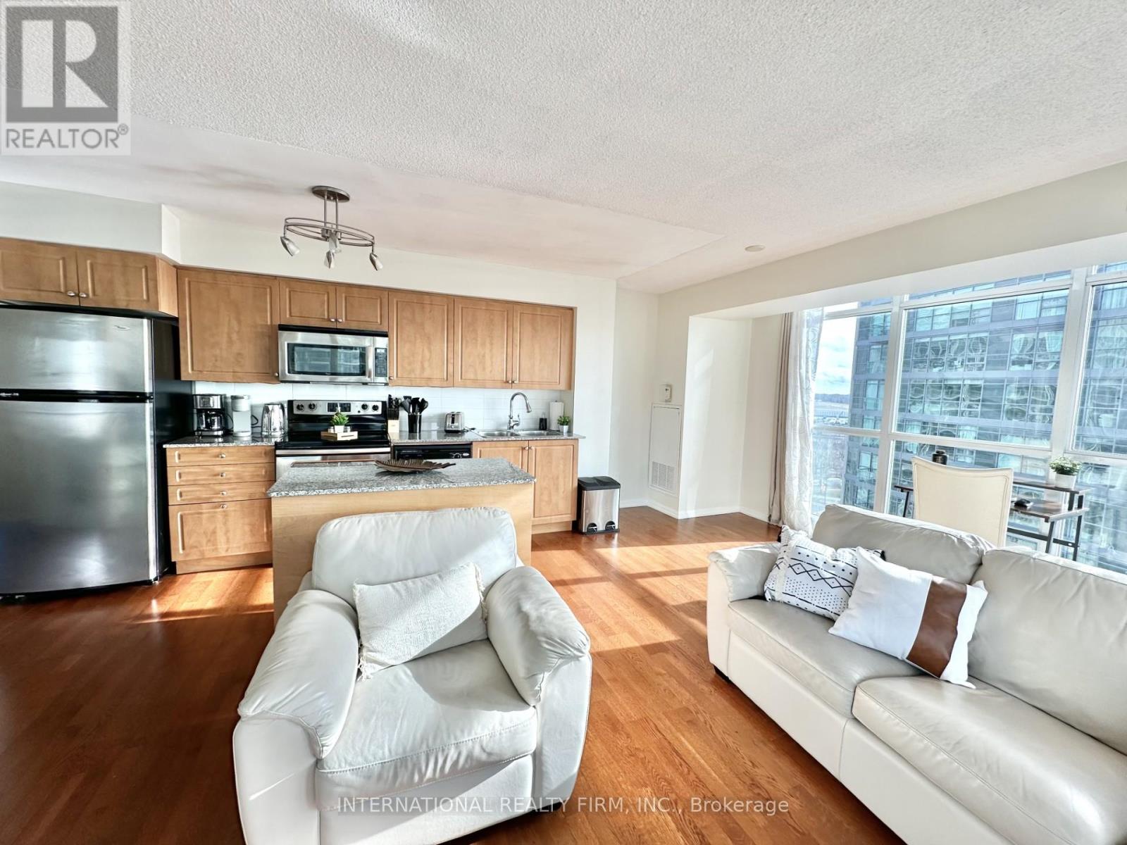 1273 - 209 Fort York Boulevard, Toronto, Ontario  M5V 4A1 - Photo 4 - C12178835