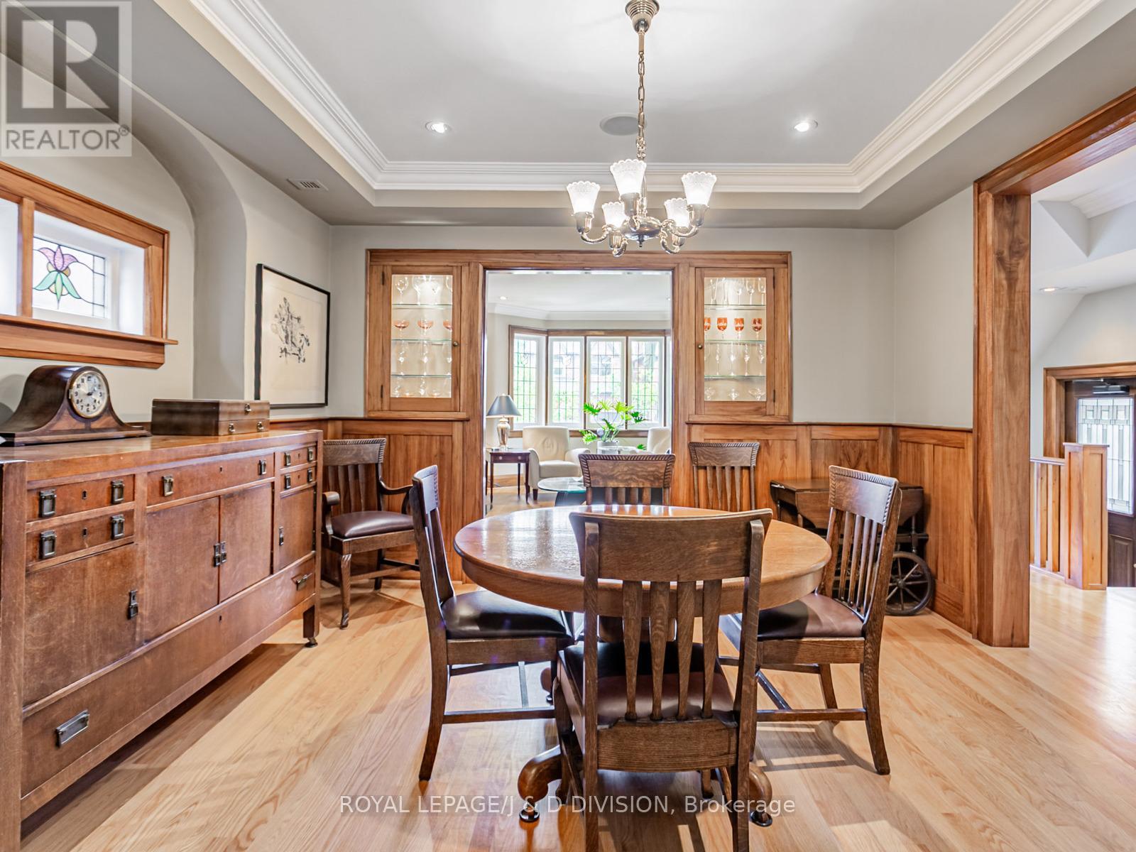 30 Macnaughton Road, Toronto, Ontario  M4G 3H4 - Photo 8 - C12178896
