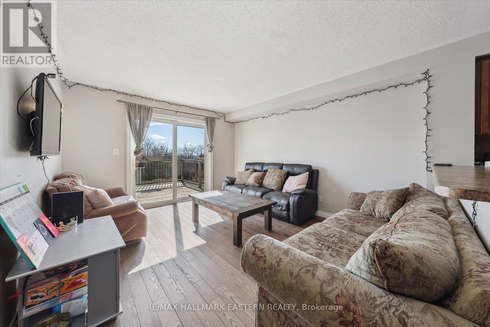 257 Tobin Court, Peterborough North, Ontario  K9H 7S7 - Photo 10 - X12040018