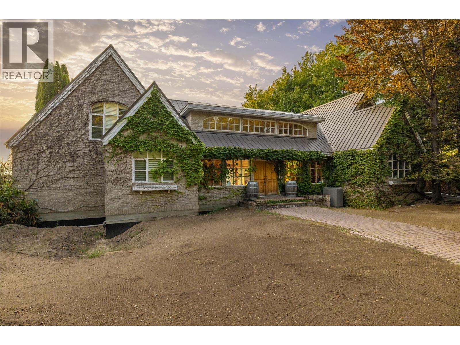 4614 Fuller Road, Kelowna, British Columbia  V1W 1Z7 - Photo 2 - 10349288