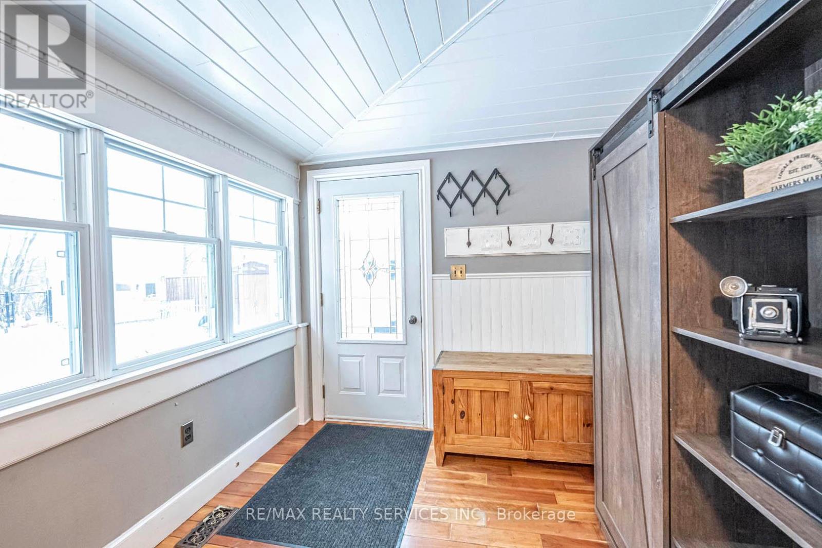 112 Court Street N, Milton (Om Old Milton), Ontario  L9T 2S3 - Photo 19 - W12178672