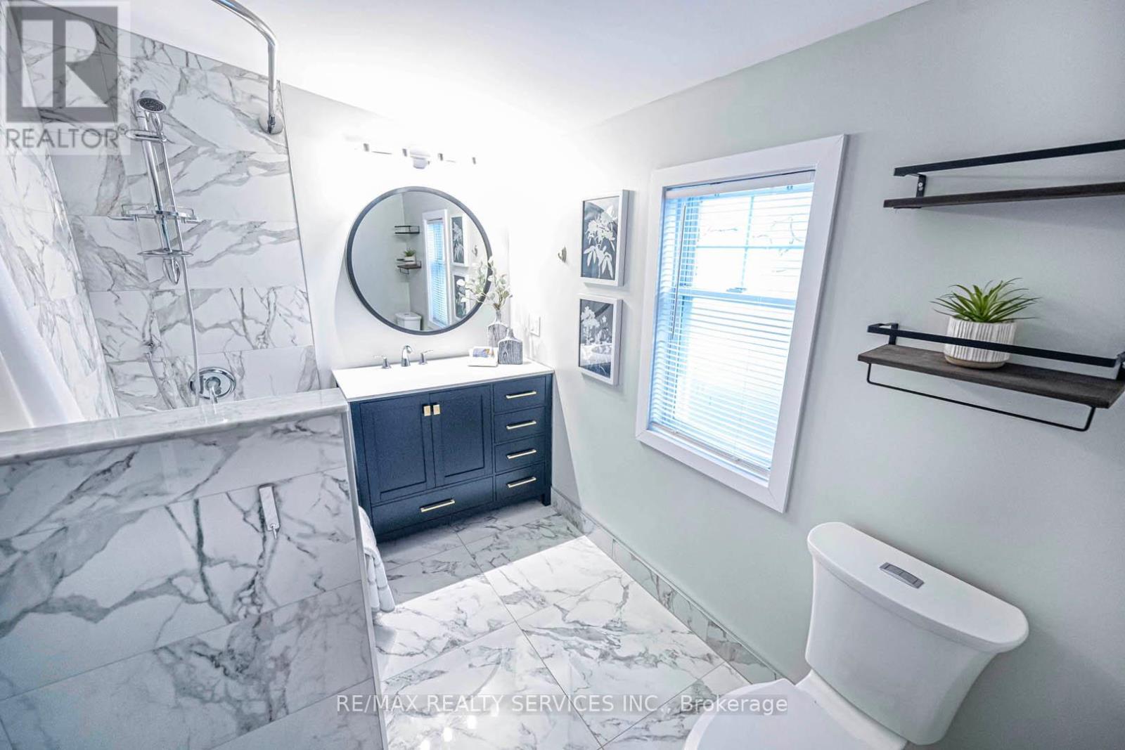 112 Court Street N, Milton (Om Old Milton), Ontario  L9T 2S3 - Photo 20 - W12178672