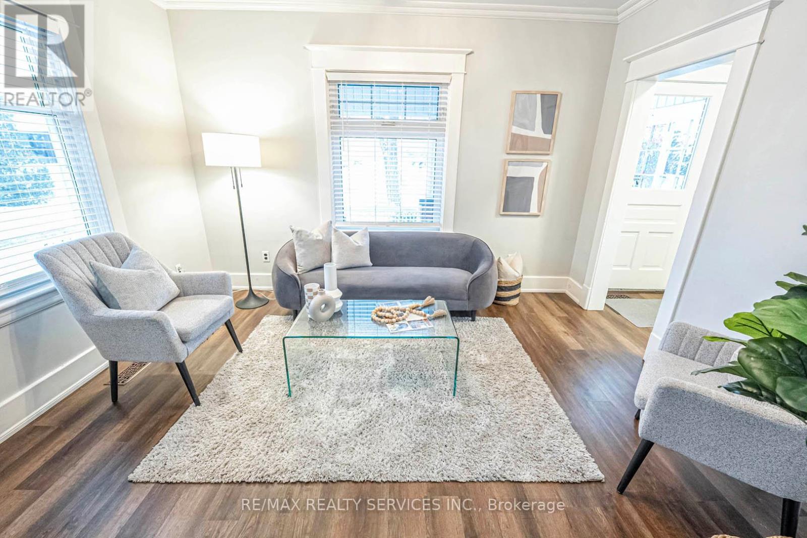 112 Court Street N, Milton (Om Old Milton), Ontario  L9T 2S3 - Photo 8 - W12178672
