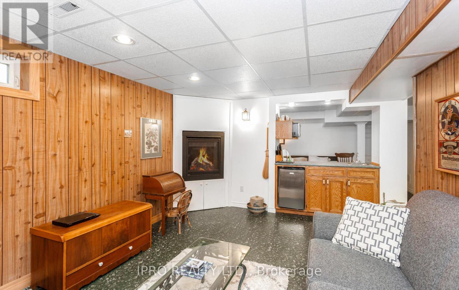 4 Terry Court, Halton Hills, Ontario  L7G 1P4 - Photo 26 - W12178724