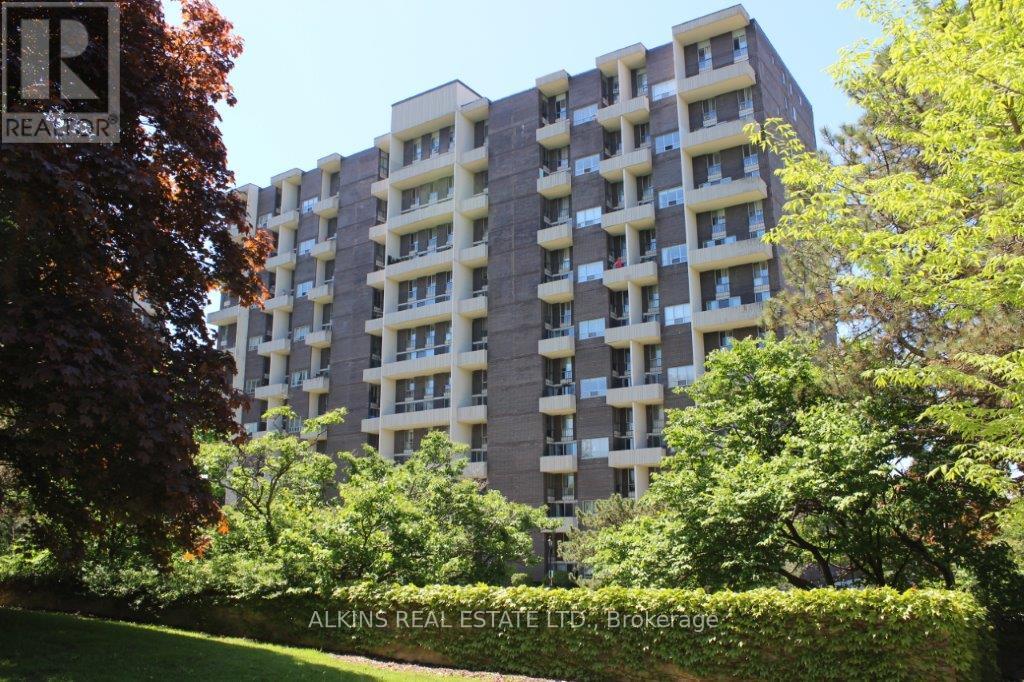 117 - 35 Ormskirk Avenue, Toronto, Ontario  M6S 1A8 - Photo 1 - W12178732