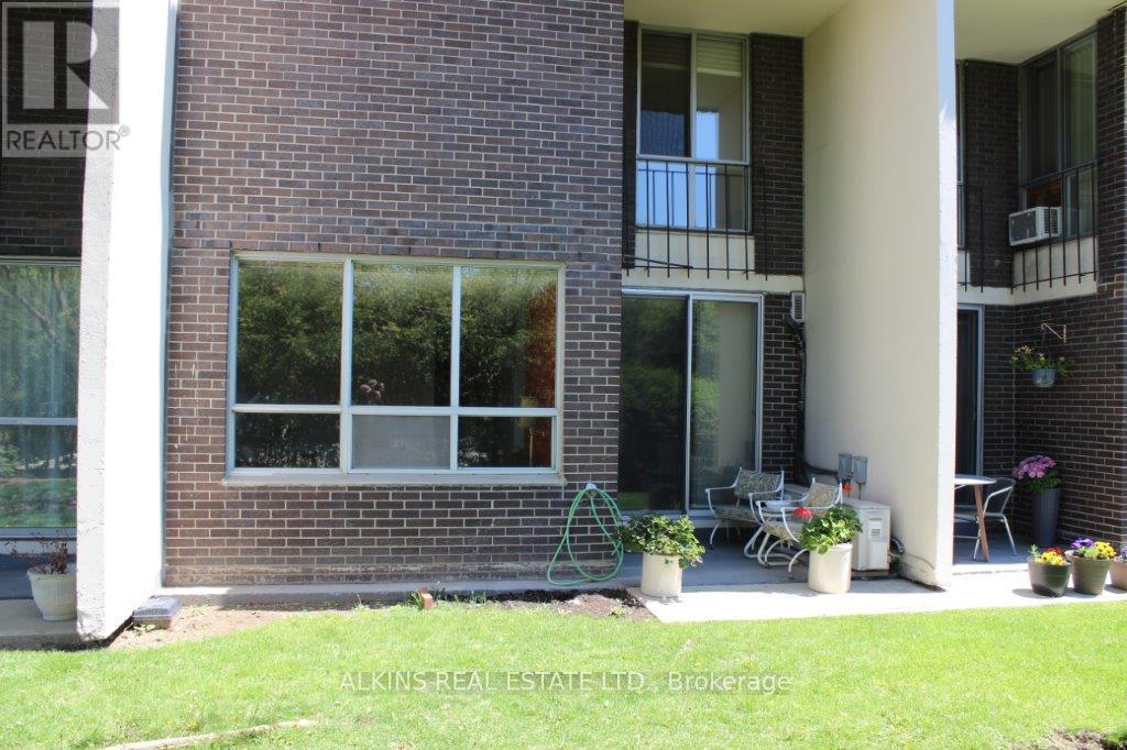 117 - 35 Ormskirk Avenue, Toronto, Ontario  M6S 1A8 - Photo 11 - W12178732