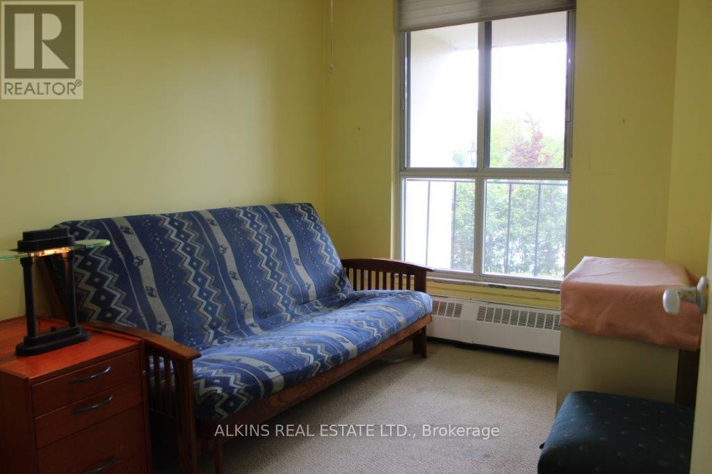 117 - 35 Ormskirk Avenue, Toronto, Ontario  M6S 1A8 - Photo 18 - W12178732