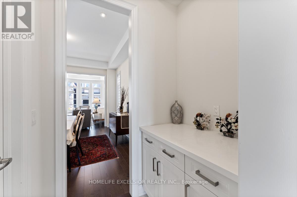 3128 Parsonage Crescent, Oakville, Ontario  L6H 0T9 - Photo 14 - W12178741
