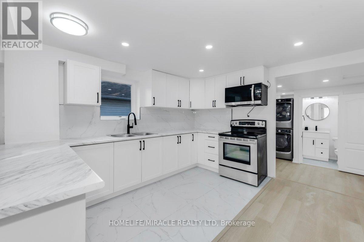 195 Randi Road, Mississauga, Ontario  L5A 1V6 - Photo 8 - W12178756