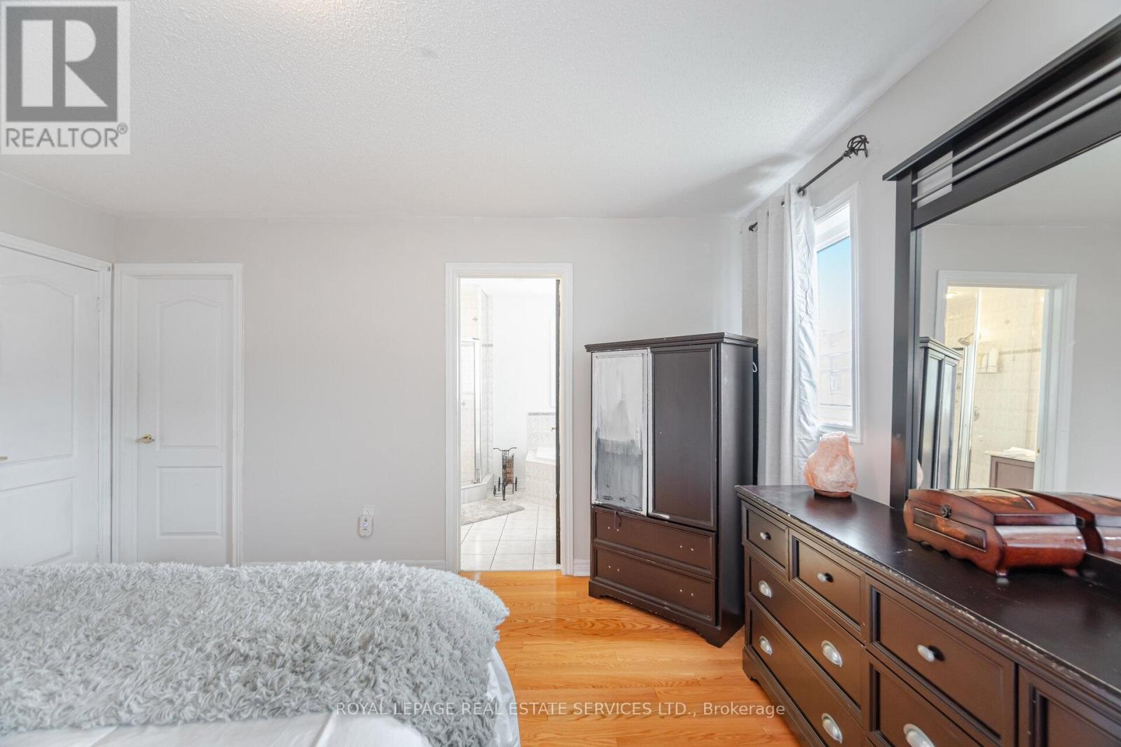 137 Holmes Crescent, Milton, Ontario  L9T 0V9 - Photo 30 - W12178806