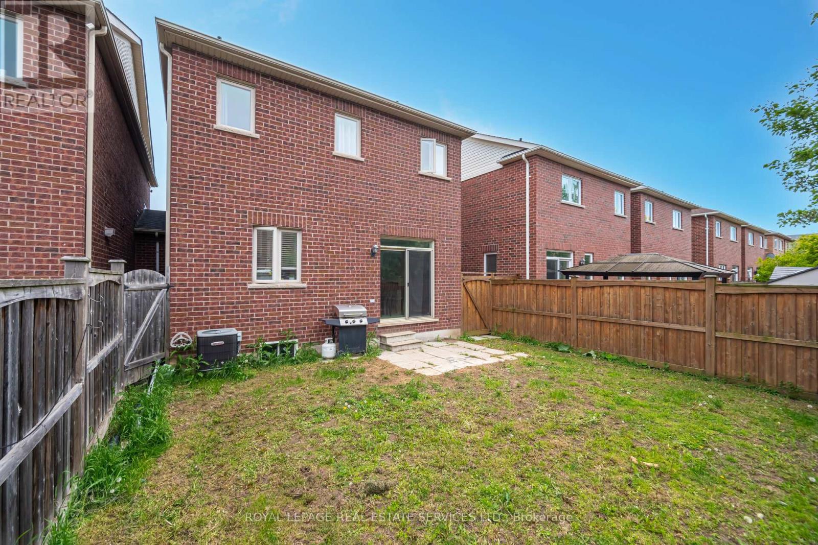 137 Holmes Crescent, Milton, Ontario  L9T 0V9 - Photo 46 - W12178806