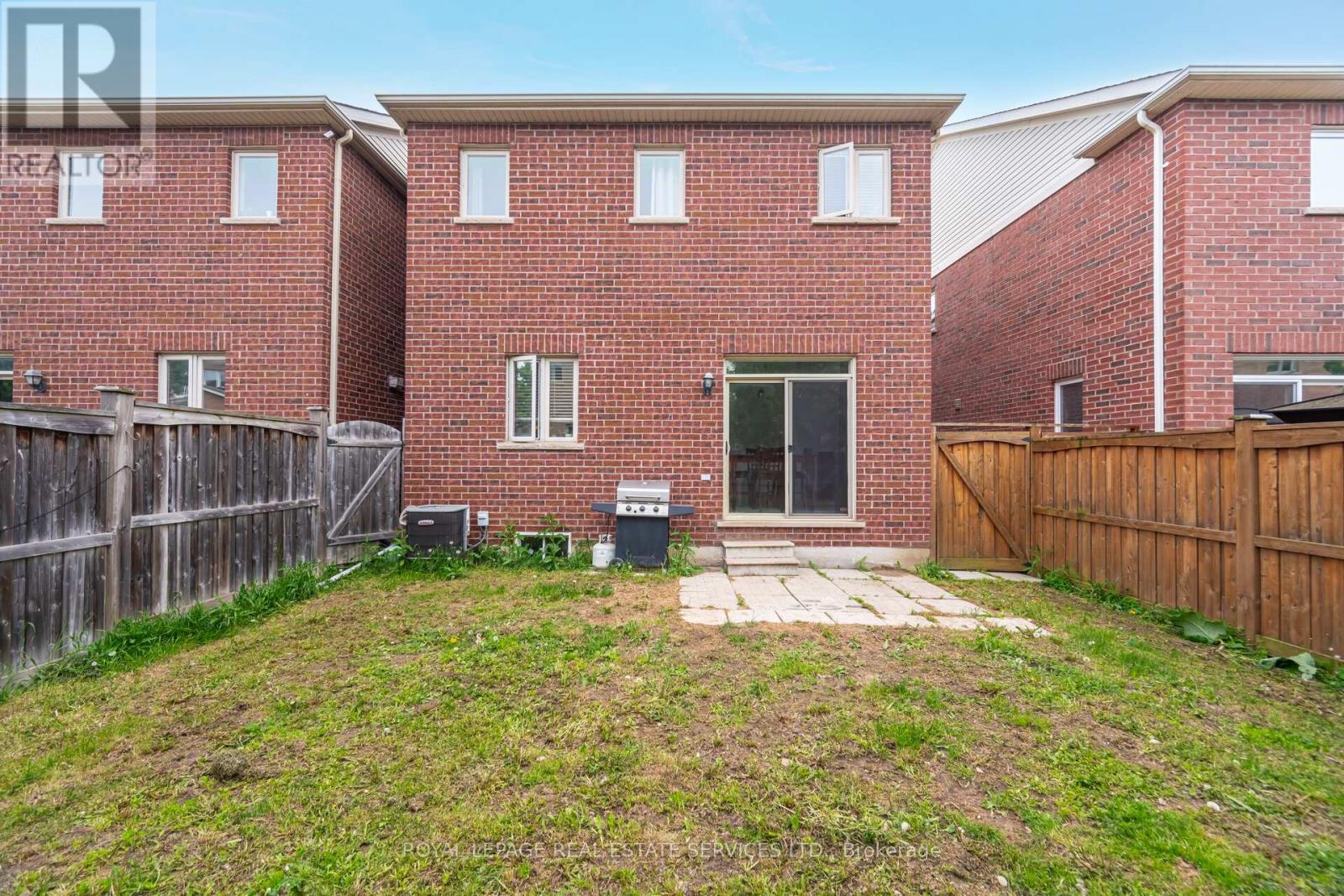 137 Holmes Crescent, Milton, Ontario  L9T 0V9 - Photo 48 - W12178806