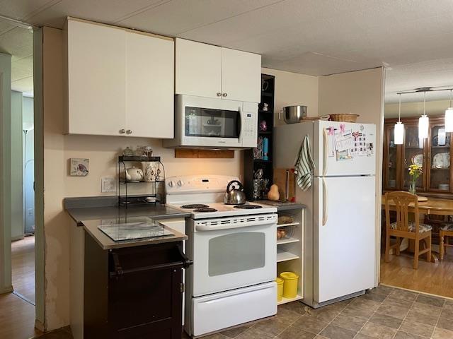 19877 Marie Street, Hope, Hope, British Columbia  V0X 1L2 - Photo 10 - R3007959