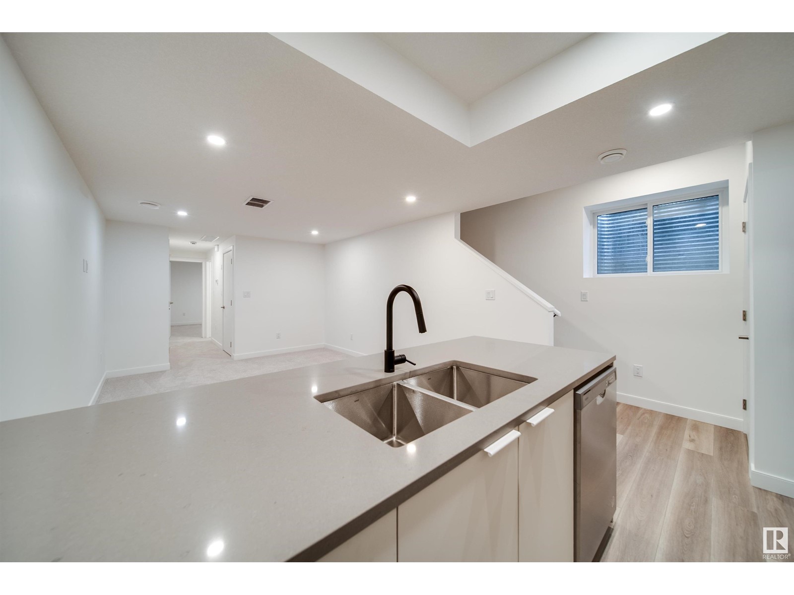 Property at 8522 80 AV NW NW image 3