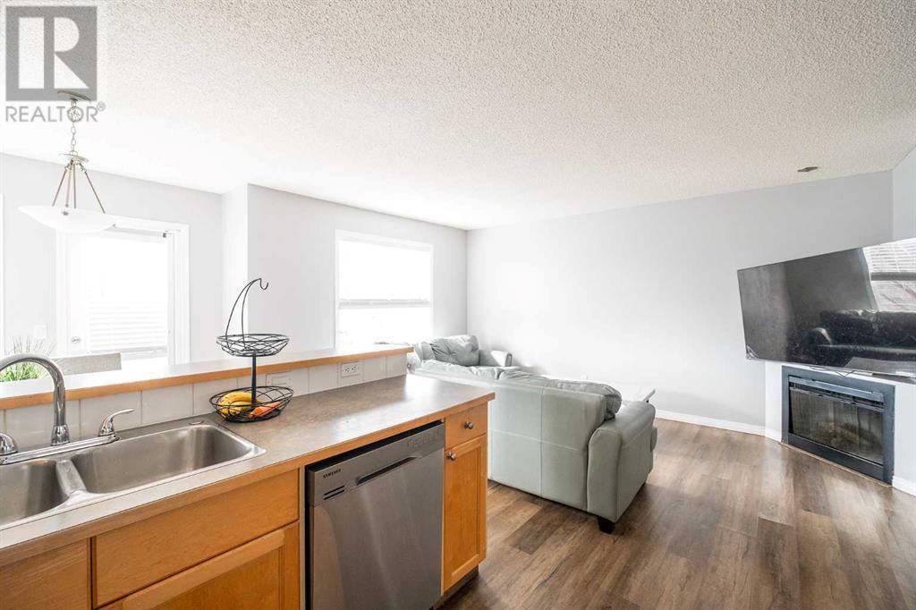 126 Hidden Creek Rise Nw, Calgary, Alberta  T3A 6L4 - Photo 6 - A2202220