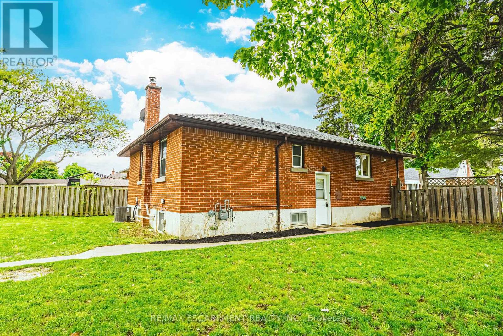 3 Greenwood Street, Hamilton (Hampton Heights), Ontario  L8T 3N2 - Photo 38 - X12178715