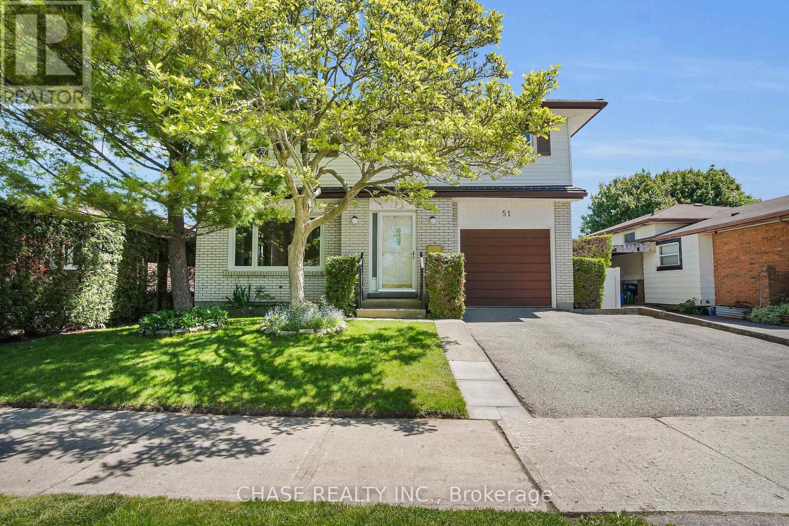 51 Woodrow Crescent