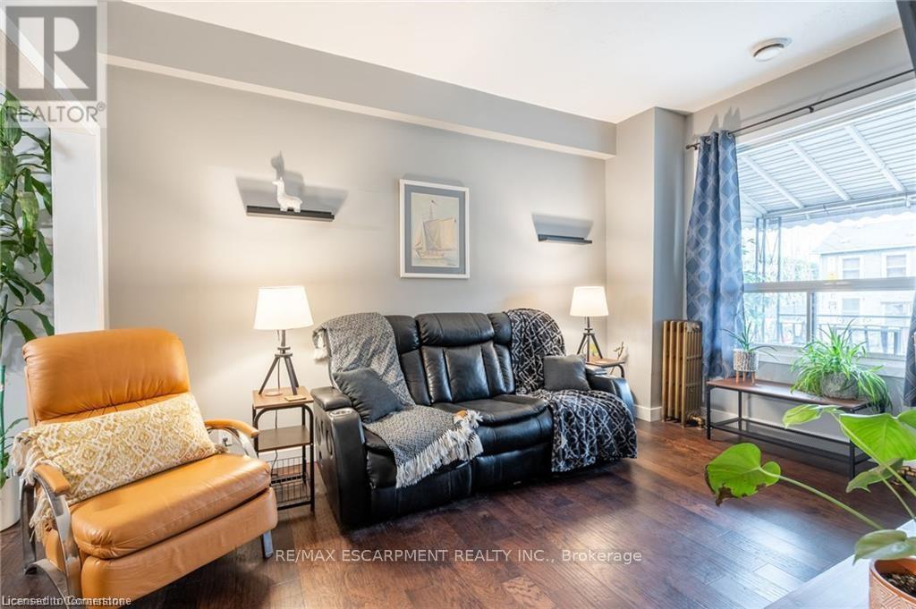 166 Catharine Street N, Hamilton (Beasley), Ontario  L8L 4S5 - Photo 9 - X12178816