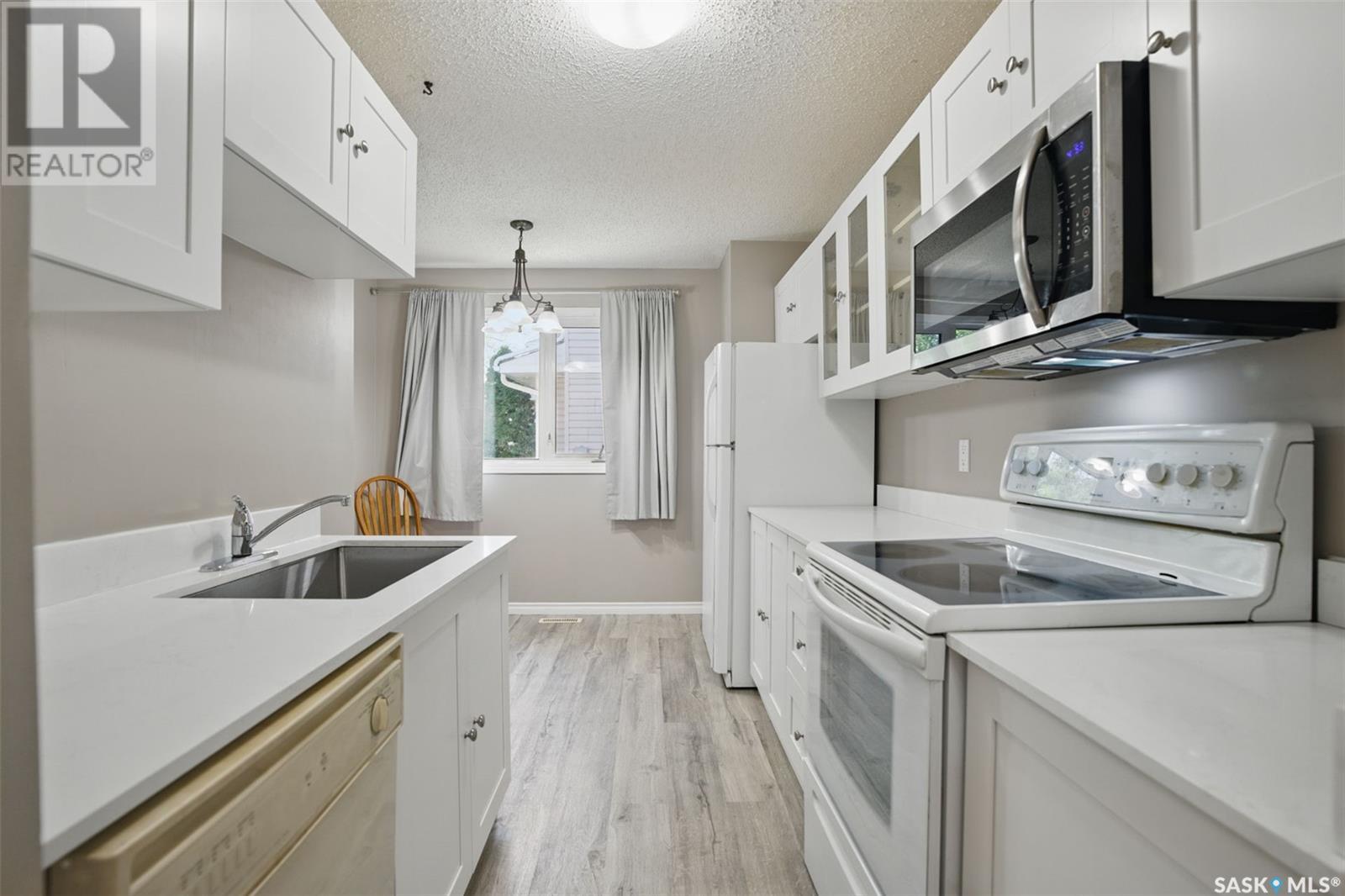 70 330 Haight Crescent, Saskatoon, Saskatchewan  S7H 4V9 - Photo 8 - SK007330