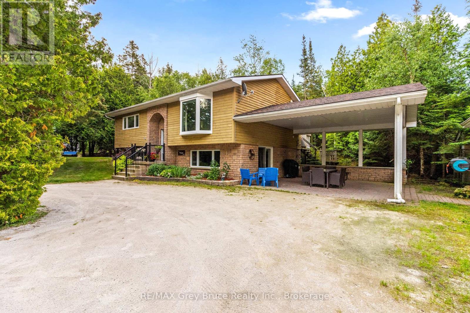 73 Corey Crescent, Northern Bruce Peninsula, Ontario N0H 2R0 - Photo 33 - X12107162