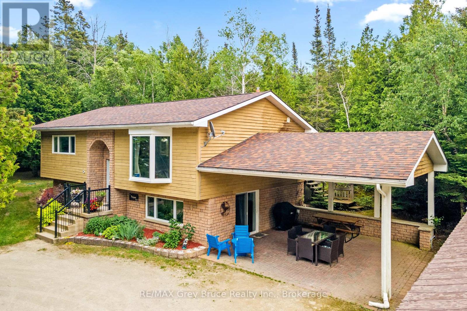 73 Corey Crescent, Northern Bruce Peninsula, Ontario N0H 2R0 - Photo 6 - X12107162