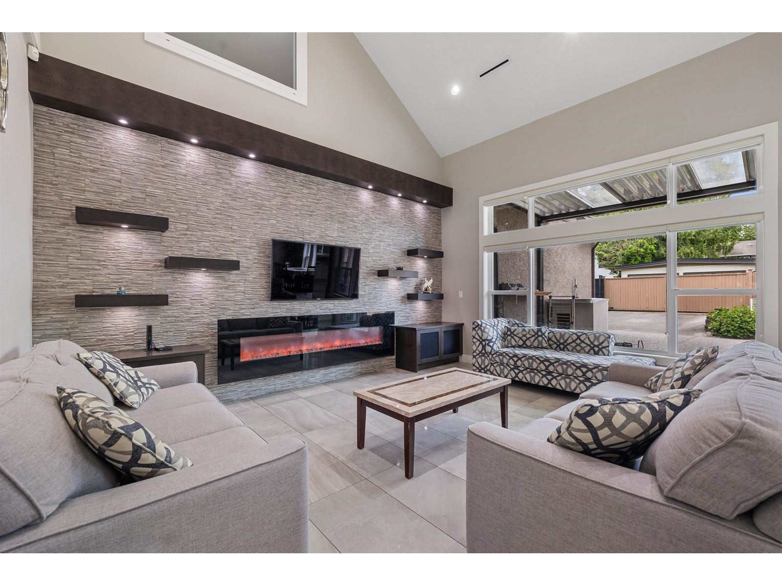 Property at 9241 127 STREET image 2