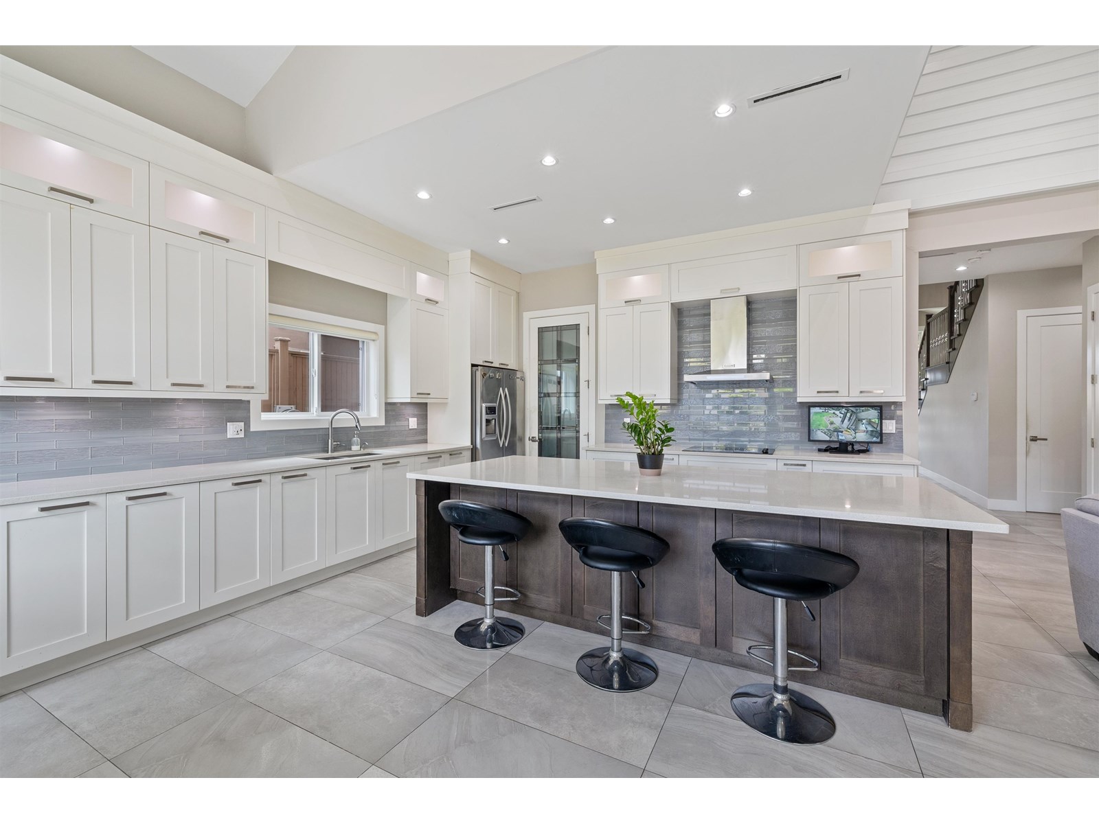 Property at 9241 127 STREET image 4