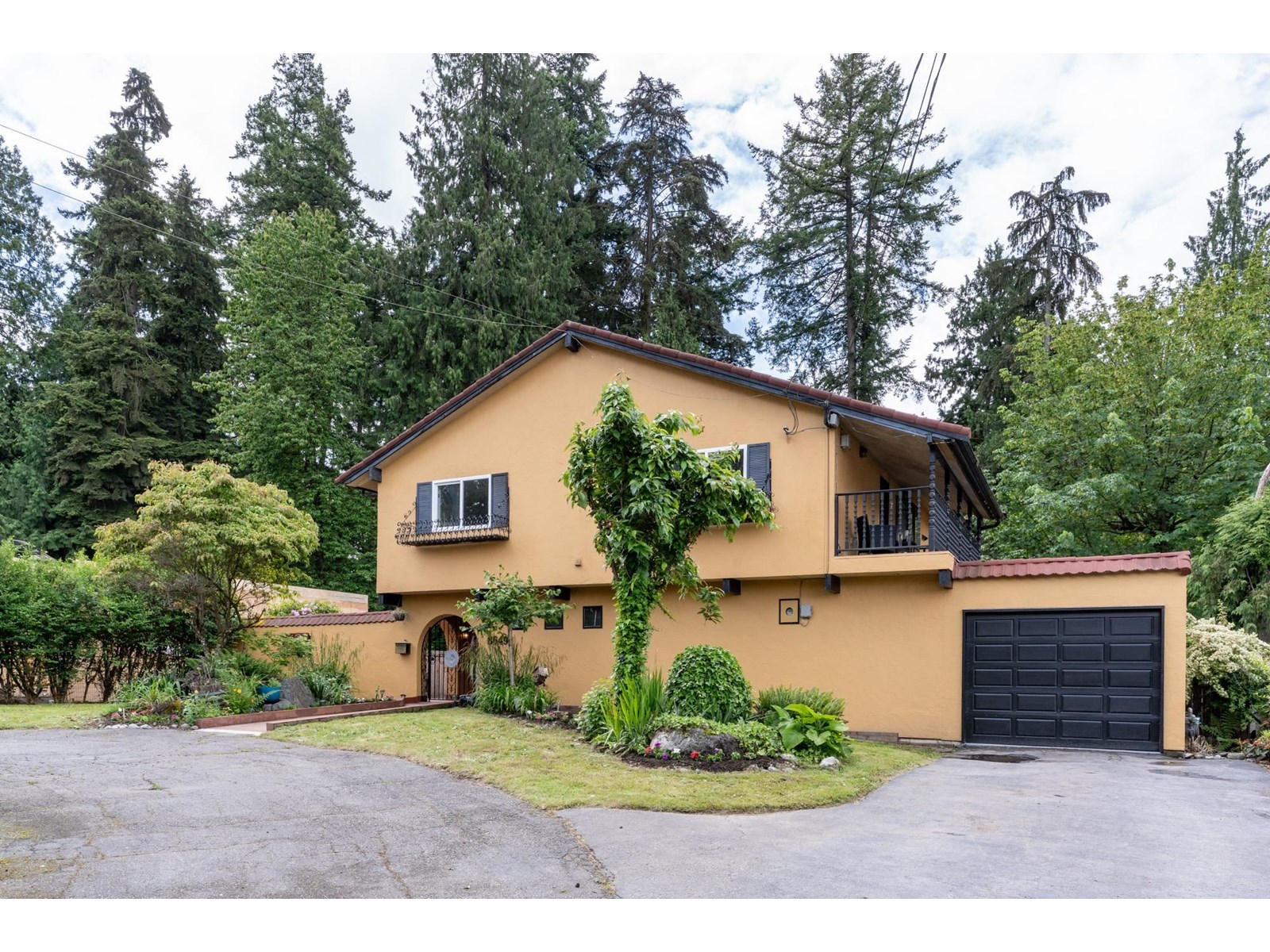 Property at 8649 SUNBURY PLACE image 2