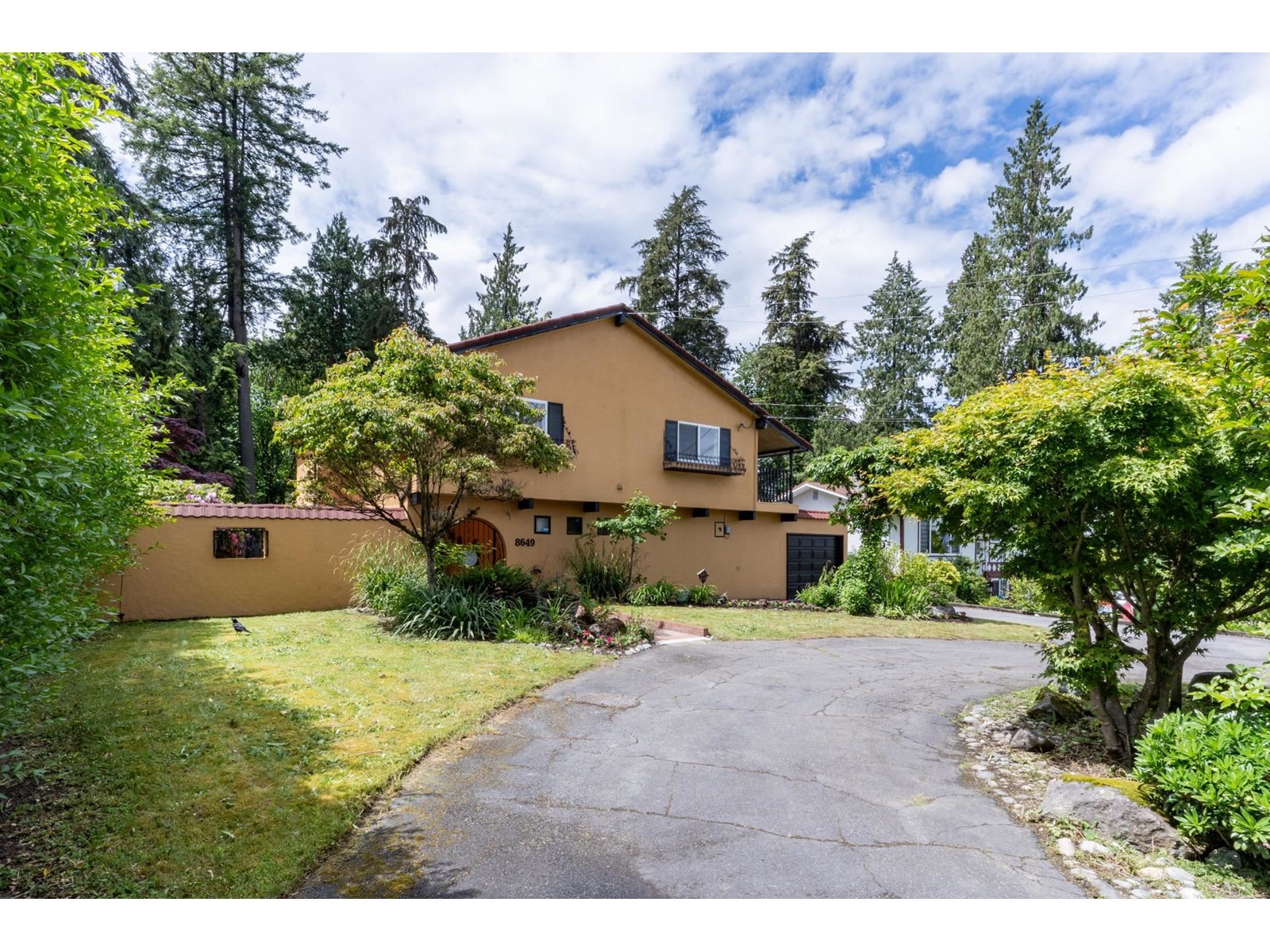 Property at 8649 SUNBURY PLACE image 3