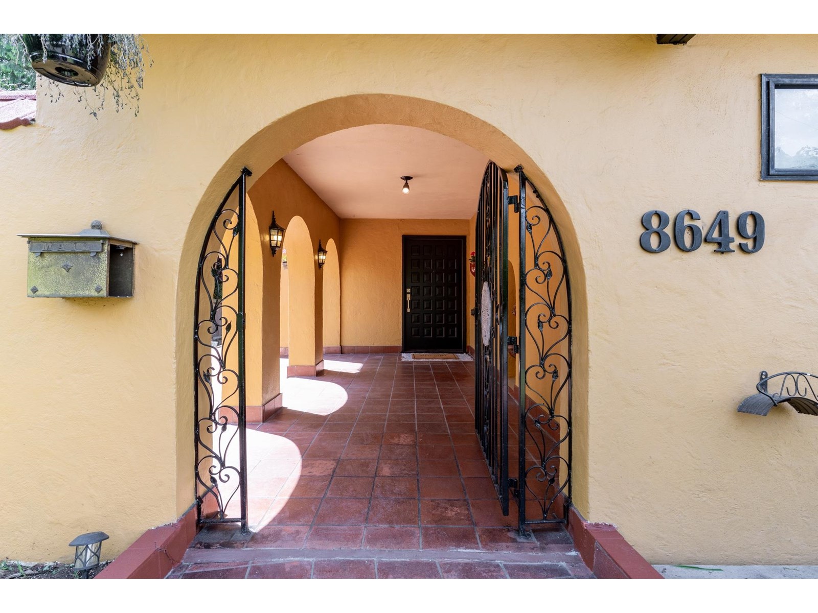 Property at 8649 SUNBURY PLACE image 1