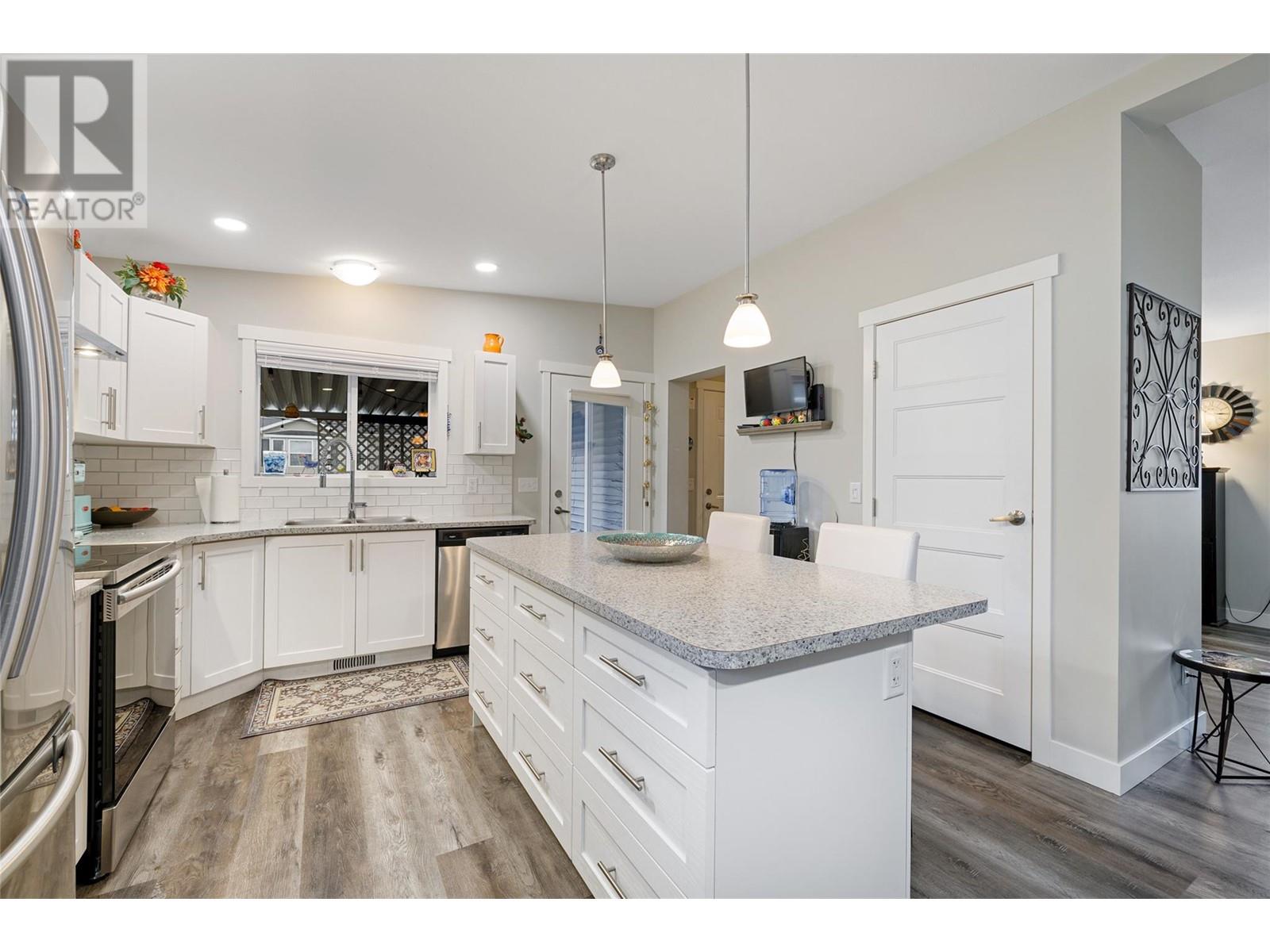 1835 Nancee Way Court Unit# 81, Kelowna, BC V1Z4C1