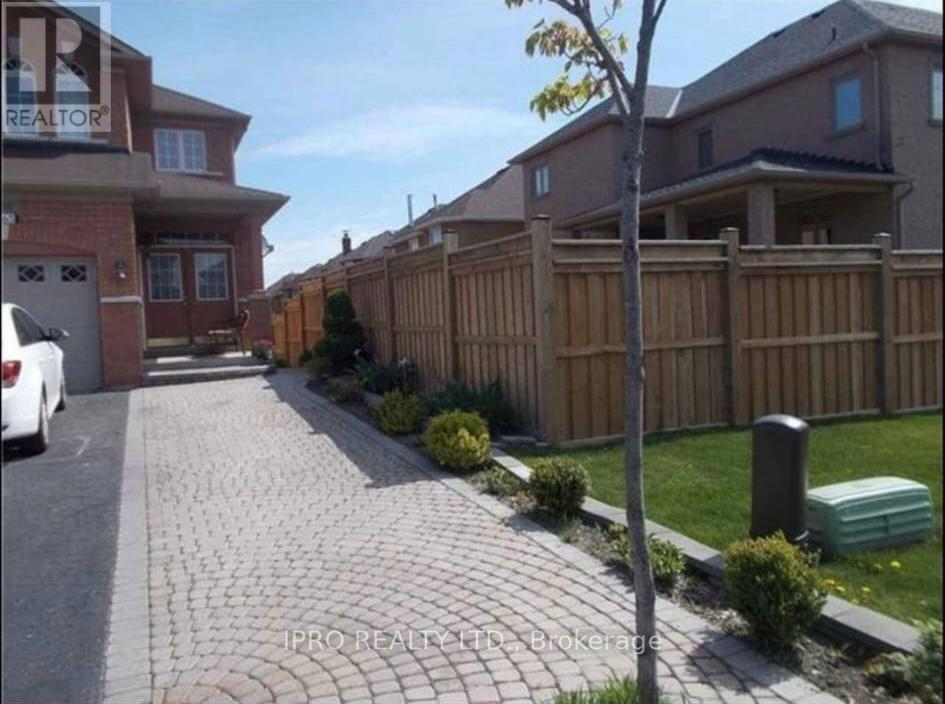 5265 Springbok Crescent, Mississauga (Hurontario), Ontario  L4Z 3J9 - Photo 1 - W12178839