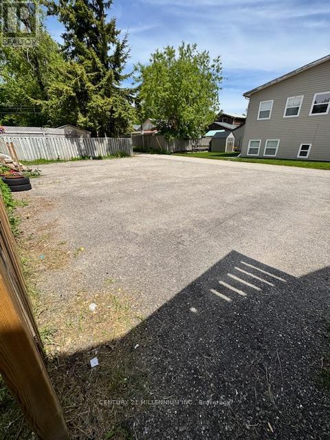99 Mill Street, Orangeville, Ontario  L9W 1G9 - Photo 5 - W12178912
