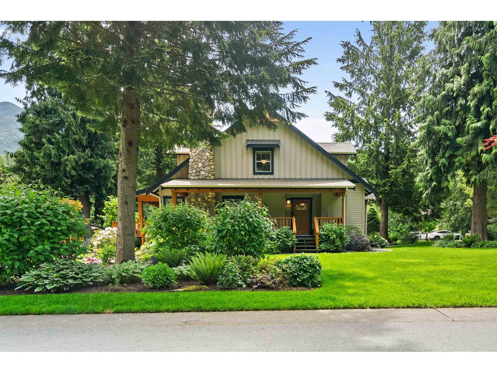 Property at 1794 RAVENWOOD TRAIL image 2