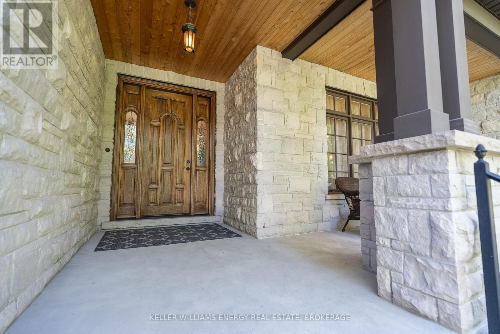 Property at 758 MASSON STREET image 3