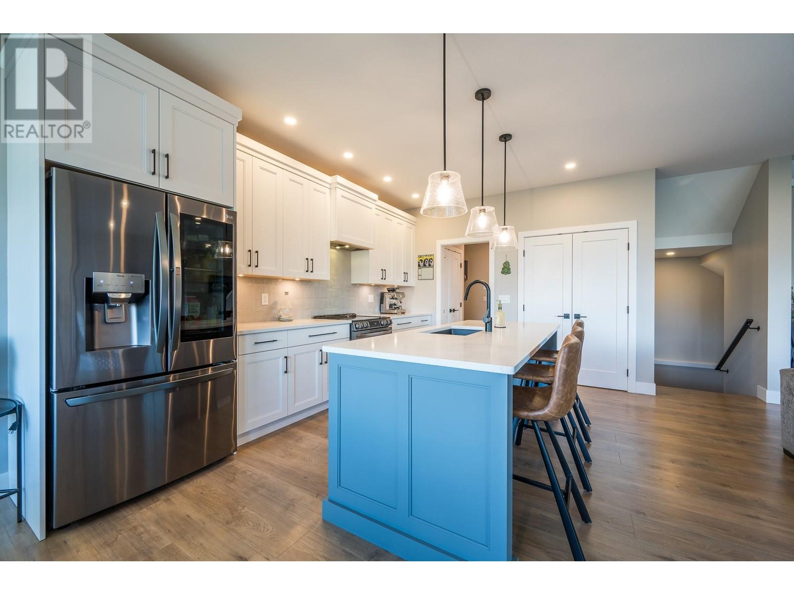 2162 GALORE Crescent, Kamloops, BC V2E0E4