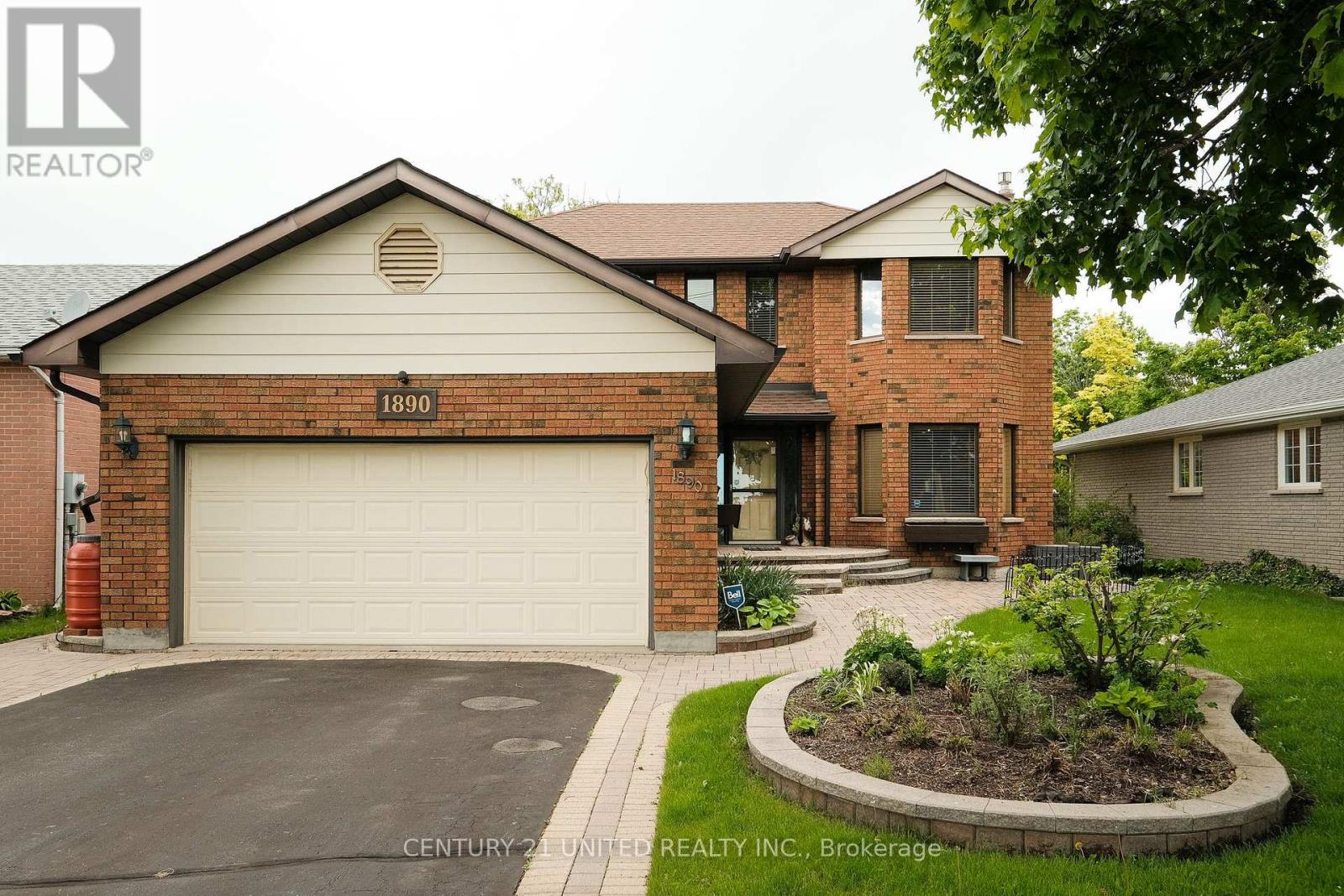 1890 CHERRYHILL ROAD, Peterborough West, Ontario