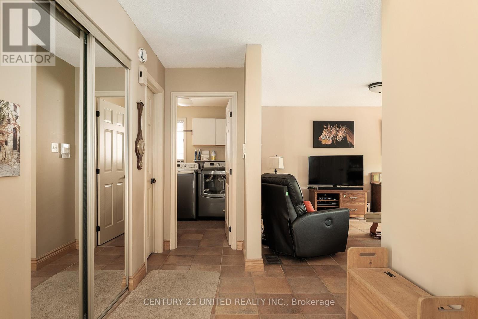 1890 Cherryhill Road, Peterborough West, Ontario  K9K 2E3 - Photo 13 - X12178957