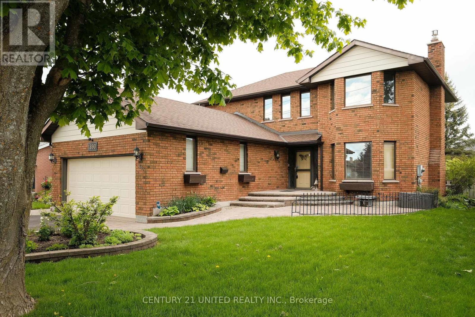 1890 Cherryhill Road, Peterborough West, Ontario  K9K 2E3 - Photo 2 - X12178957