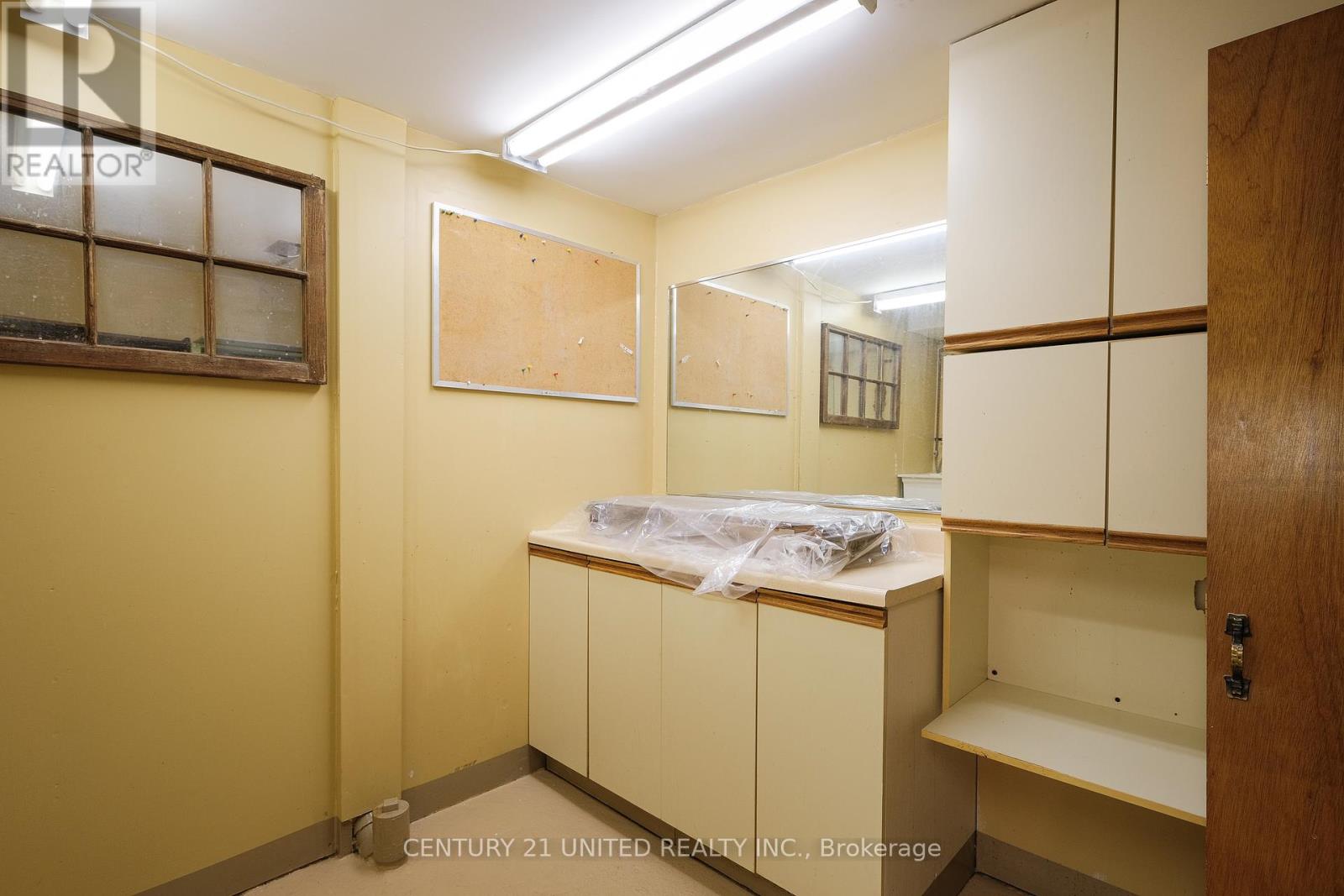 1890 Cherryhill Road, Peterborough West, Ontario  K9K 2E3 - Photo 33 - X12178957