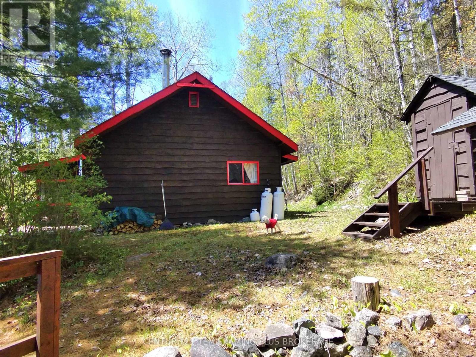 277 Net Creek Road, Temagami, Ontario  P0H 2H0 - Photo 2 - X12179009