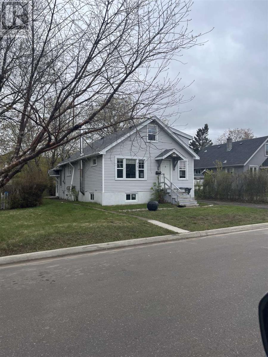 435 Mckellar St N, Thunder Bay, Ontario  P7C 3Z9 - Photo 2 - TB251338