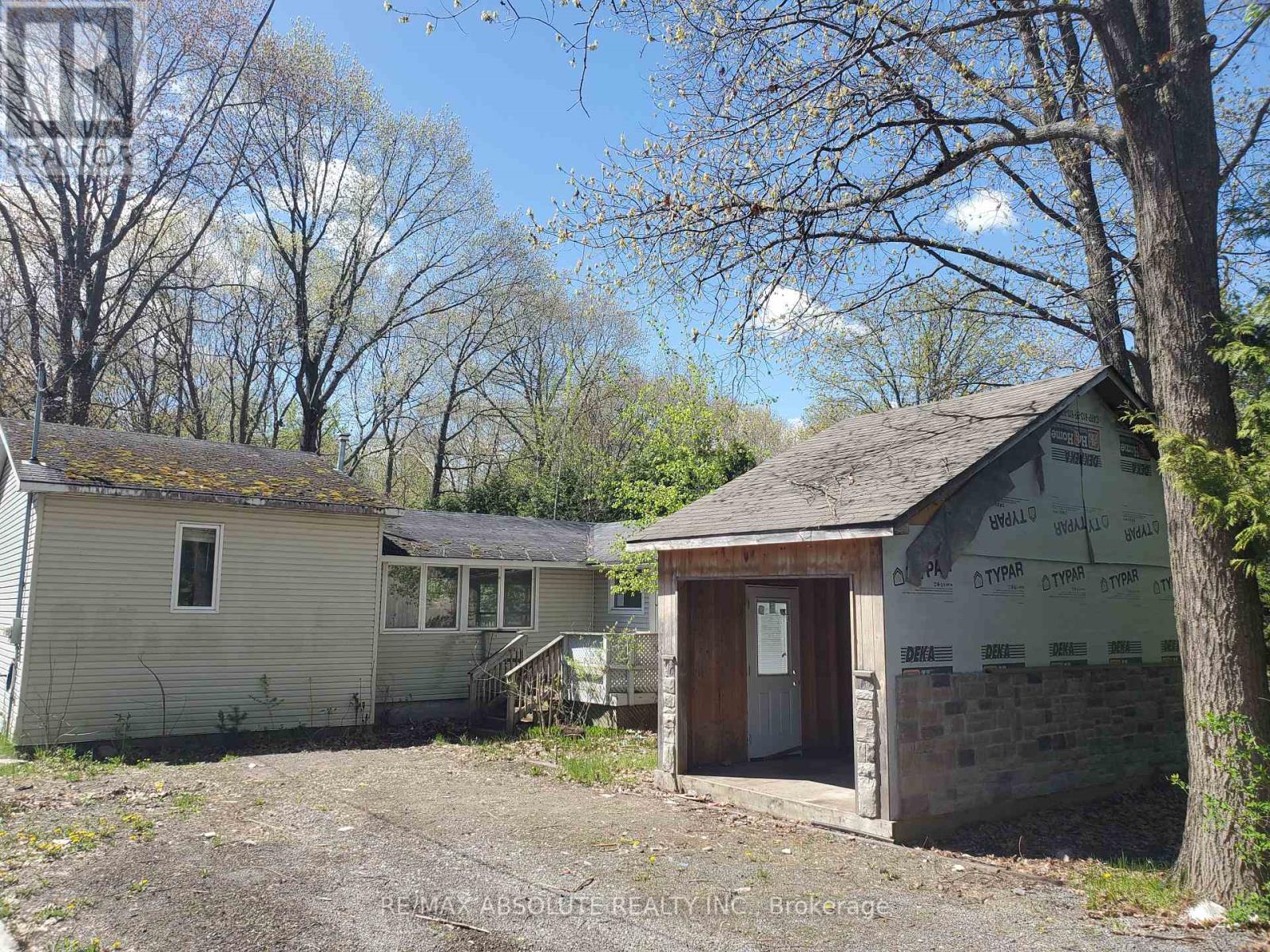 755 BAYVIEW DRIVE, Ottawa, Ontario