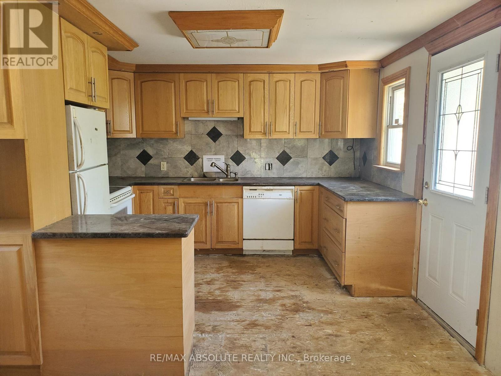 755 Bayview Drive, Ottawa, Ontario  K0A 3M0 - Photo 8 - X12179070