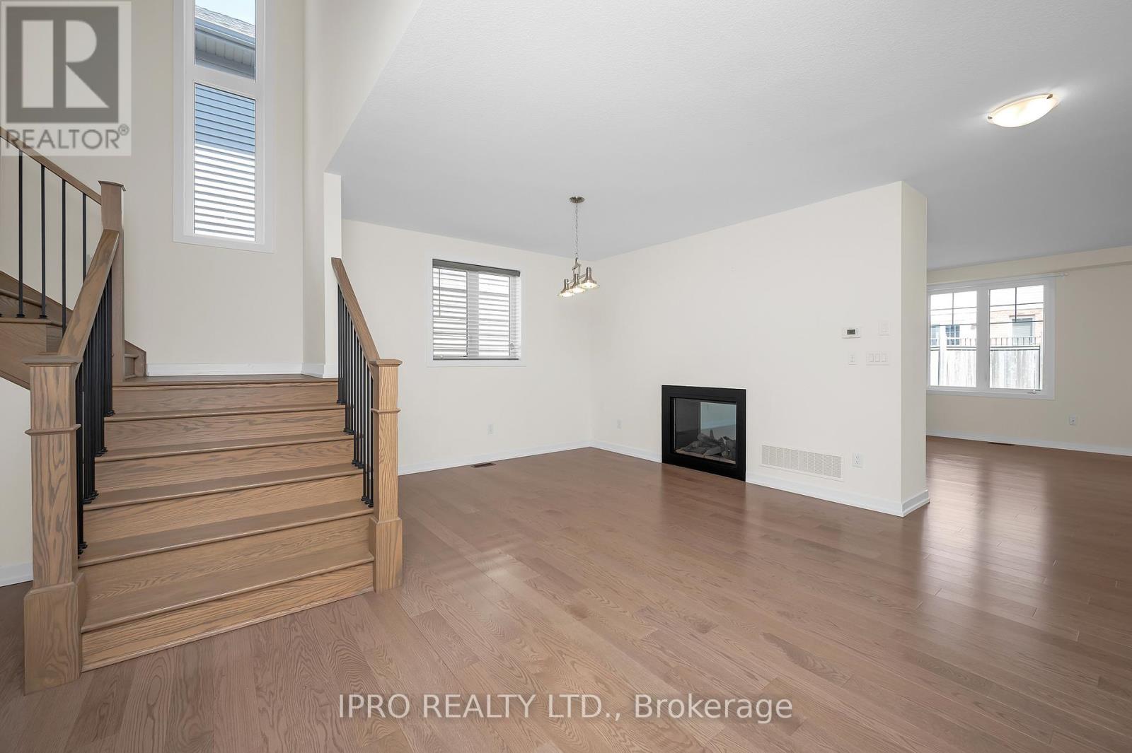 64 Spitfire Drive, Hamilton, Ontario  L0R 1W0 - Photo 7 - X12178829