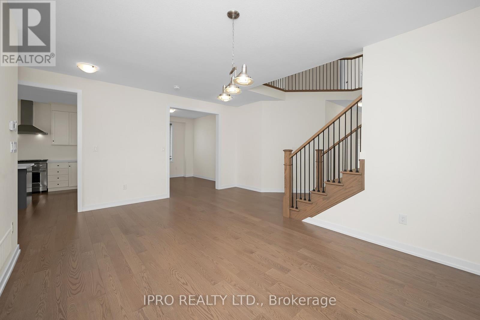 64 Spitfire Drive, Hamilton, Ontario  L0R 1W0 - Photo 9 - X12178829