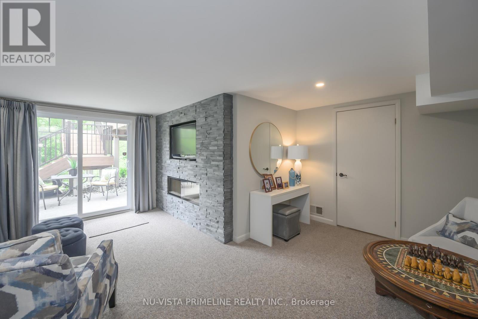 60 Meridene Crescent E, London North, Ontario  N5X 1G5 - Photo 34 - X12178967