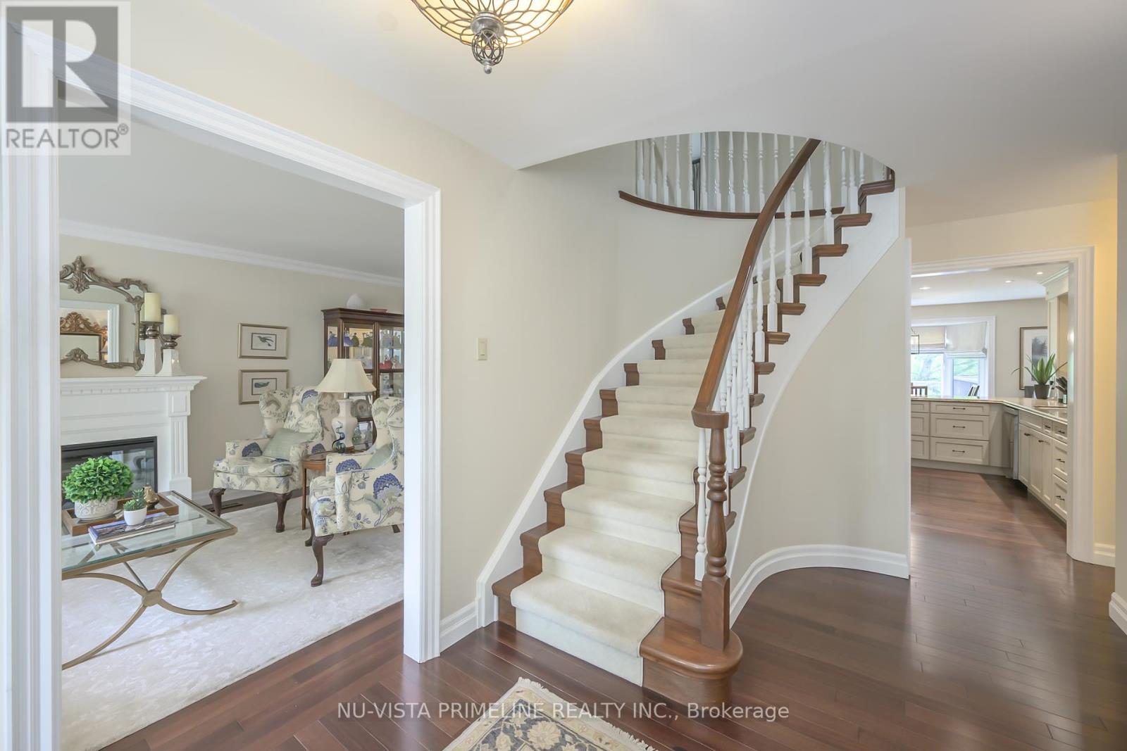 60 Meridene Crescent E, London North, Ontario  N5X 1G5 - Photo 5 - X12178967