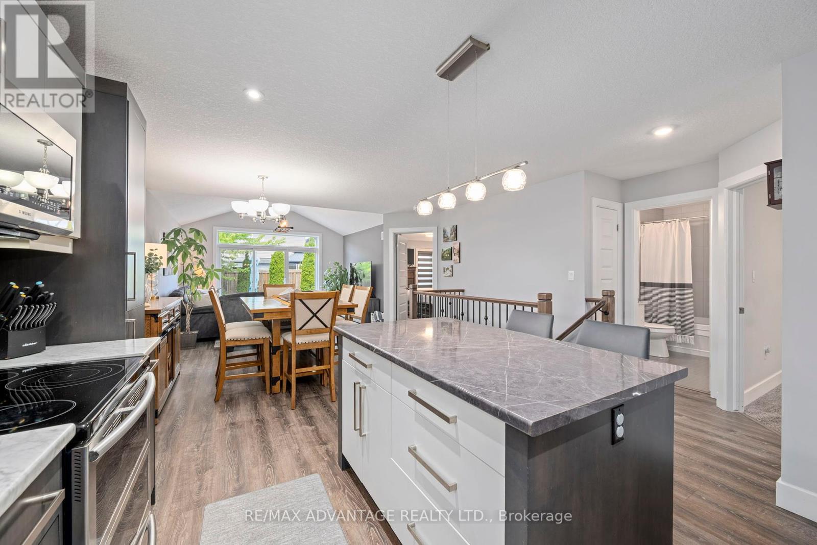 380 Tansbury Street, London North, Ontario  N6G 0R6 - Photo 10 - X12179039