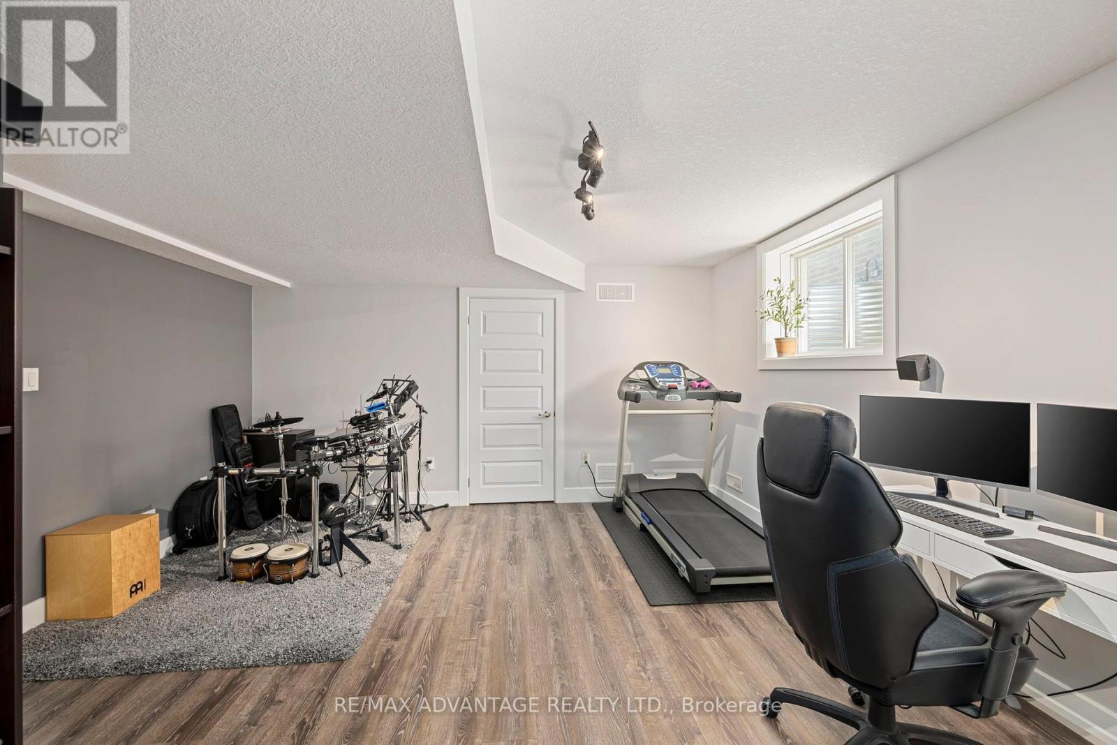 380 Tansbury Street, London North, Ontario  N6G 0R6 - Photo 25 - X12179039